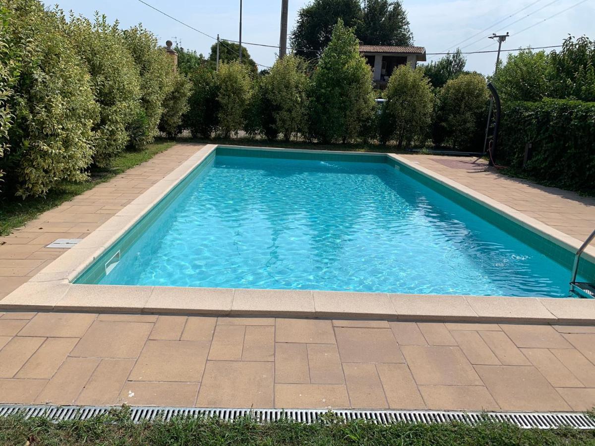 Charming Attic Apartment With Balcony & Swimming Pool Дезенцано-дель-Гарда Экстерьер фото